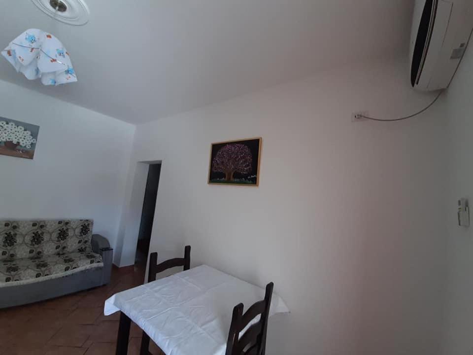 Villas Apartments Shahaj Влёра Экстерьер фото