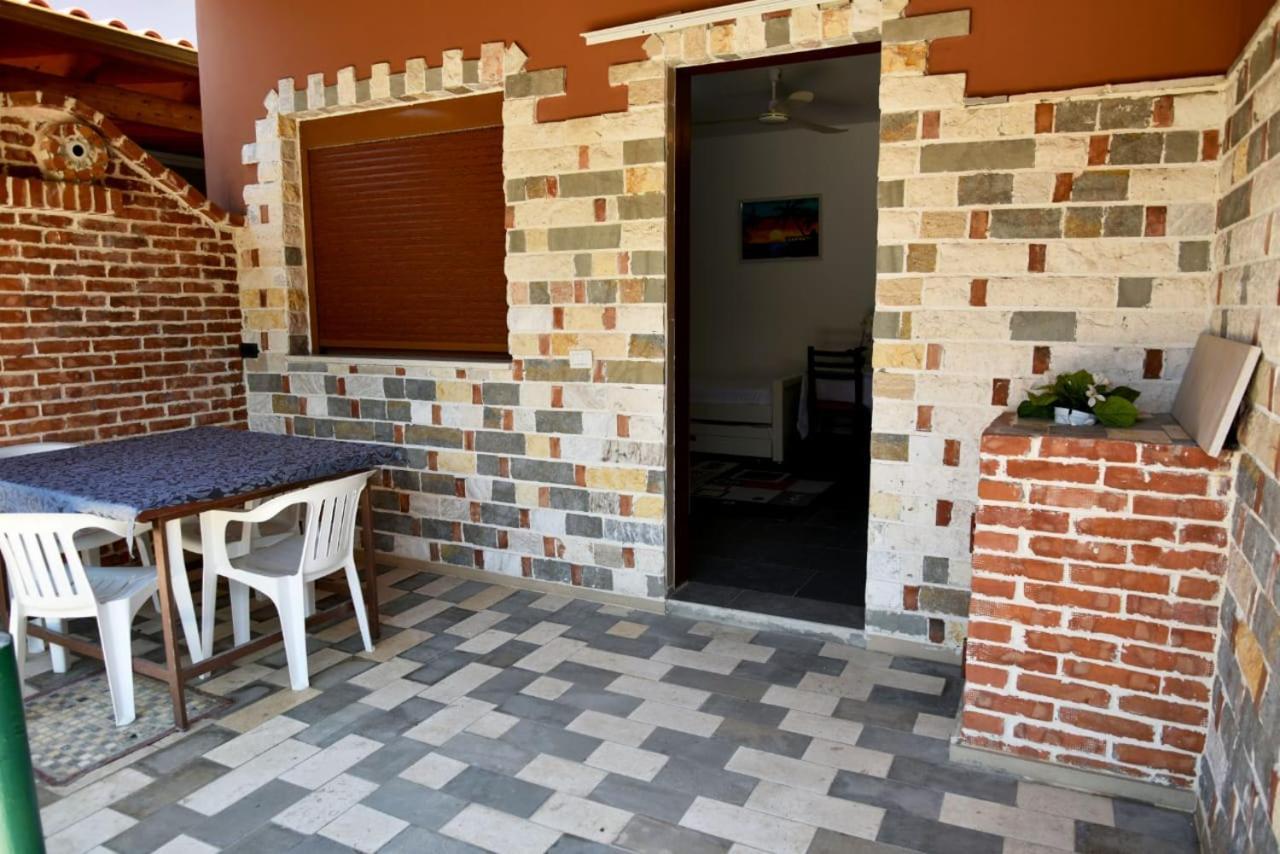 Villas Apartments Shahaj Влёра Экстерьер фото