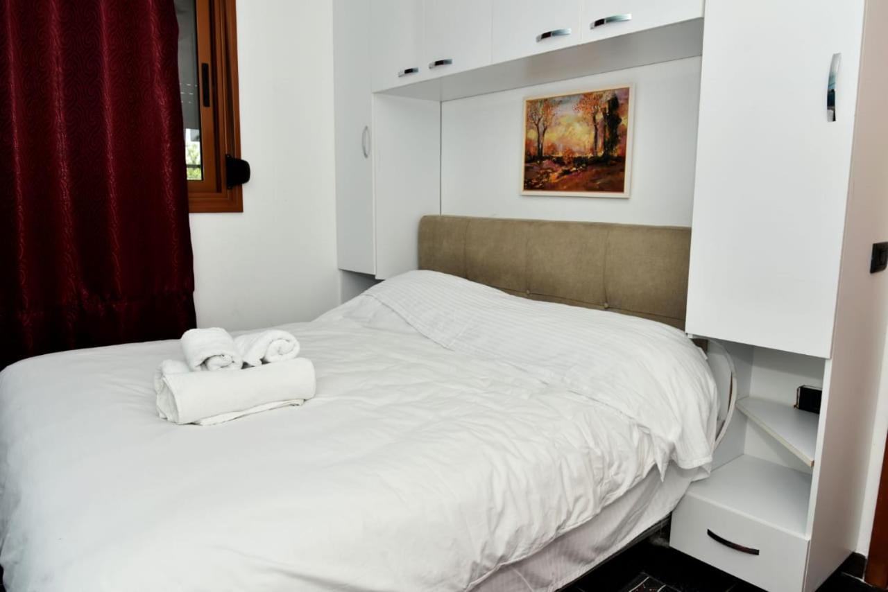 Villas Apartments Shahaj Влёра Экстерьер фото